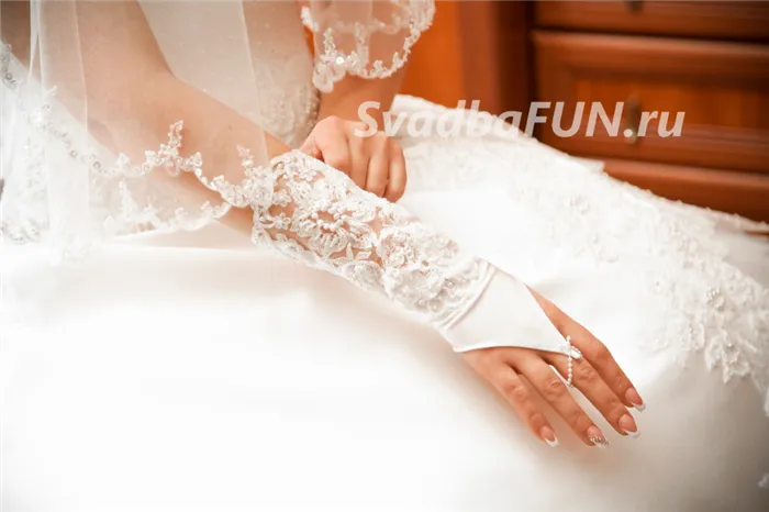 Фотография невесты в перчатках
