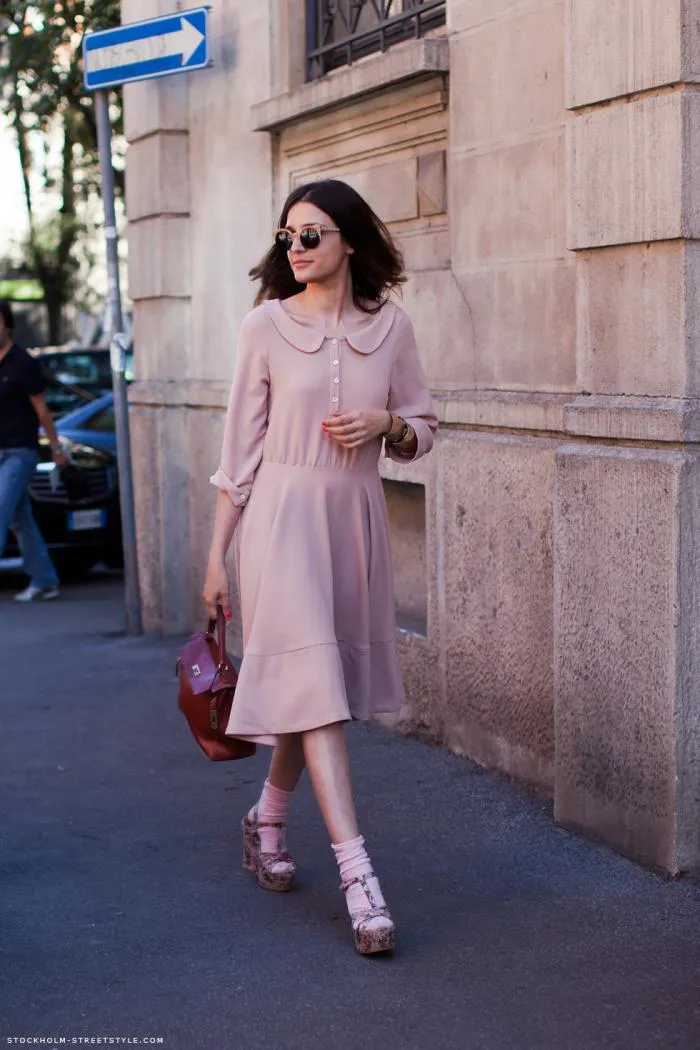 Что носить с розовым платьем