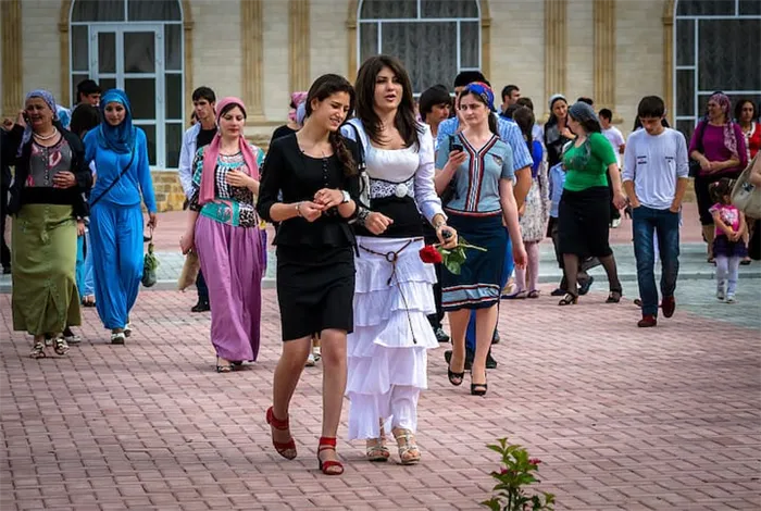 Как одеваются женщины в разных регионах Кавказа
