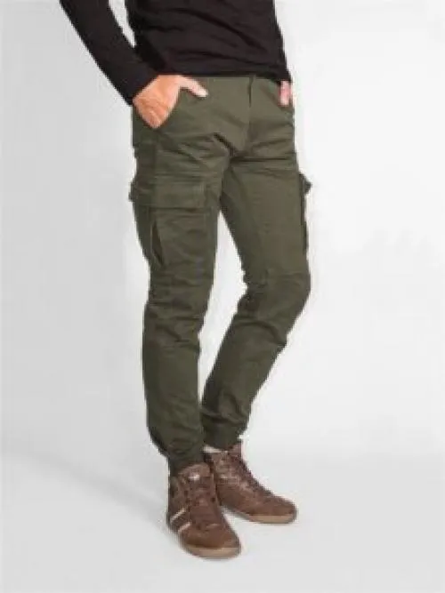 Как называются мужские брюки с резинкой внизу? Как называются мужские брюки с эластичным низом?
