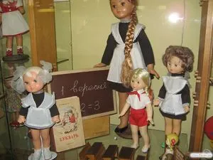 Куклы в классе