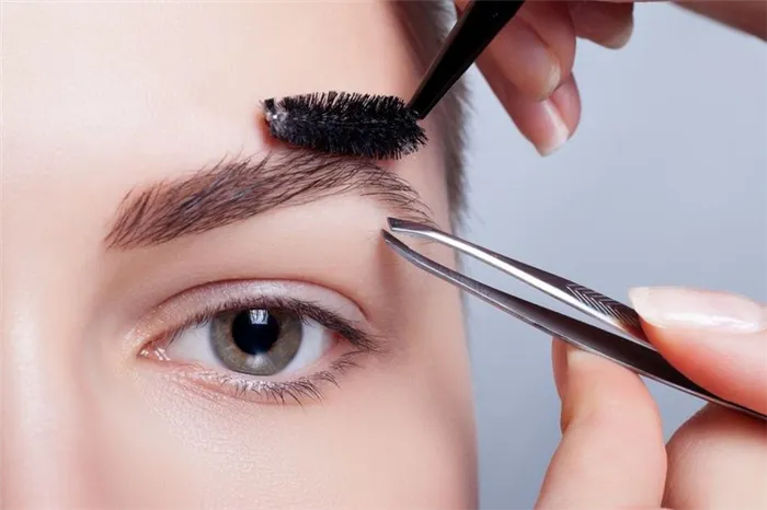 Как наносить макияж на лицо поэтапно - брови