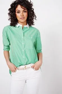 Зеленая полосатая блузка