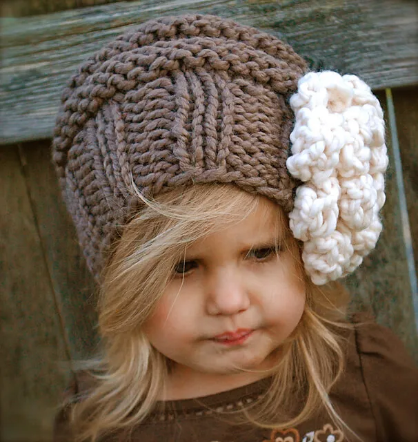 Вязание шапок для девочек
