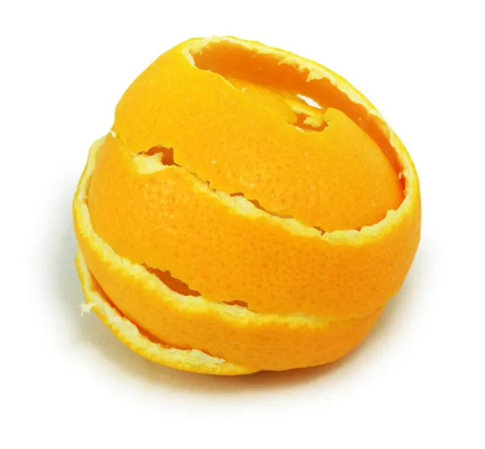 Апельсиновая корка удаляет небольшие участки нарушения
