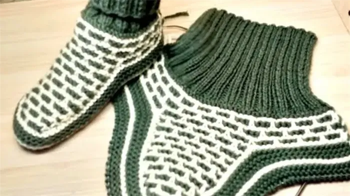 Вязание 2 пар носков