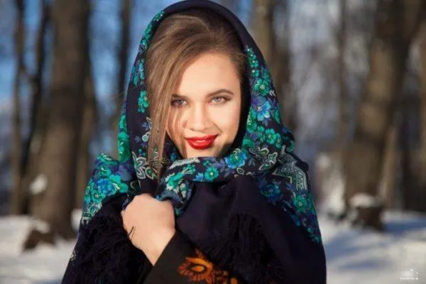 Как носить шарф: советы Эвелины Хромченко