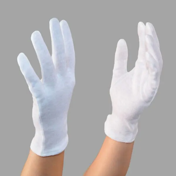 Если вы не хотите намочить свои дорогие перчатки, вы можете купить более тонкие перчатки в качестве инвестиции и носить две пары за раз.
