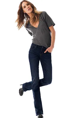 Прямые женские джинсы
