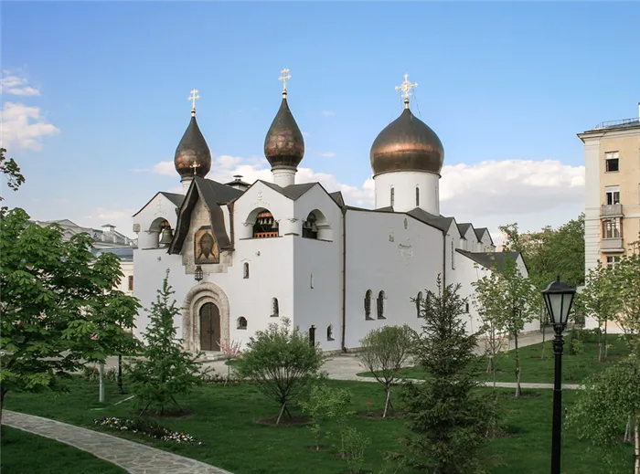 Малфомариинский Эрмитаж, Покровский собор