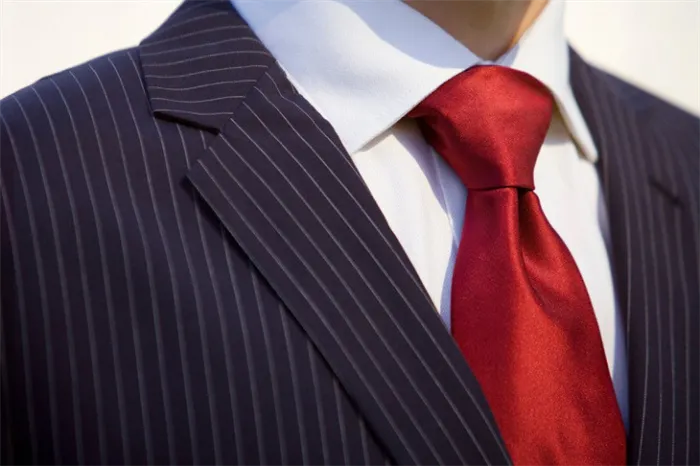Рубашки с галстуком - классический вид
