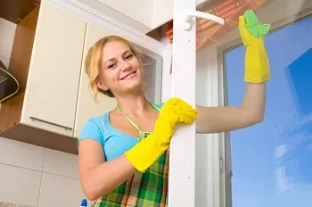 При выполнении домашней работы надевайте резиновые перчатки.