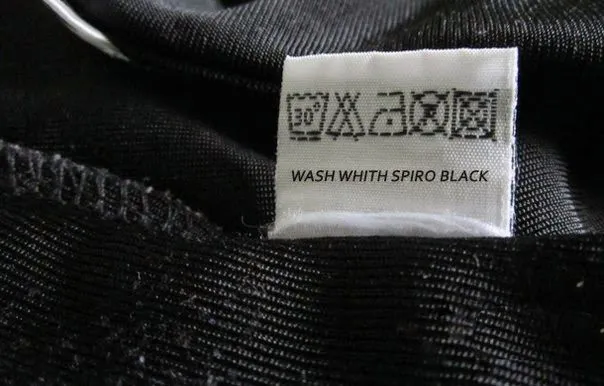 Как ухаживать за черной одеждой