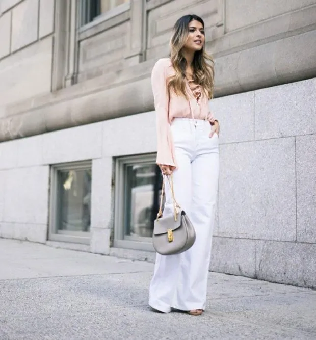Белые брюки для женщин: широкие под бежевые блузки