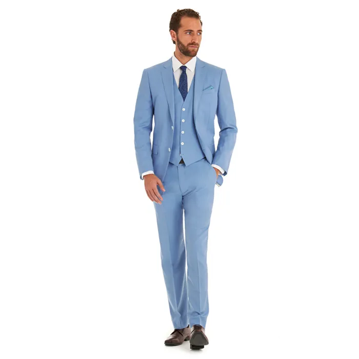 Модный синий мужской костюм