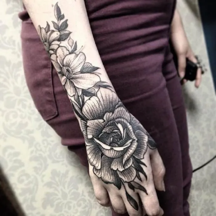 Татуировка на руке для женщин - Татуировка на руке для женщин - Фруктовая татуировка для девочек