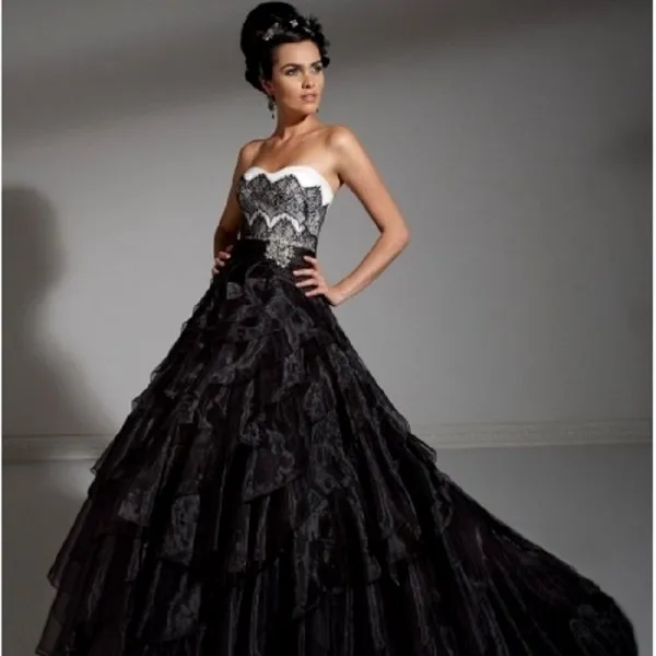 фото черного свадебного платья
