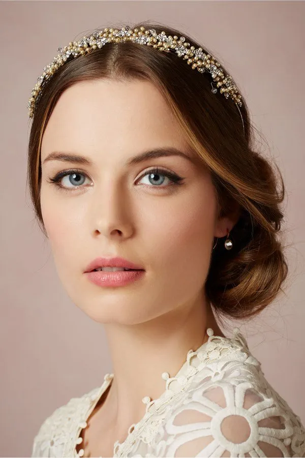 Красивый макияж невесты 2022-2023 года: лучшие образы невест с мейк-апом - фото