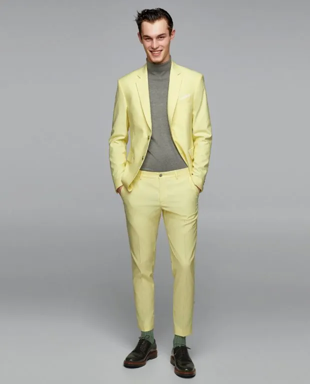 Классический лимонный костюм на выпускной для парня 2021-2022
