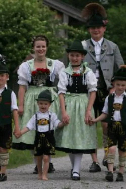 Национальная немецкая одежда. Что относится к этническому костюму немцев