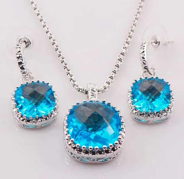 Синий камень в украшениях — как называется, виды, описание и фото ювелирных украшений из серебра и золота