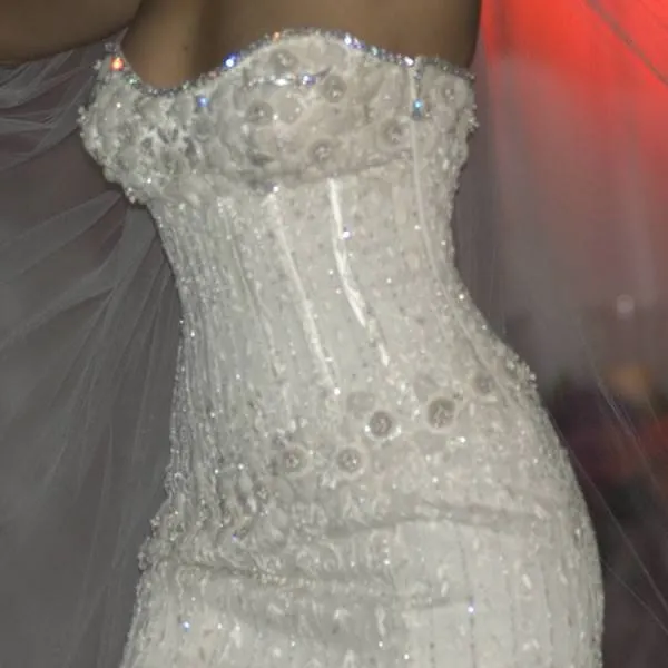 Фото самого дорогого свадебного платья в мире