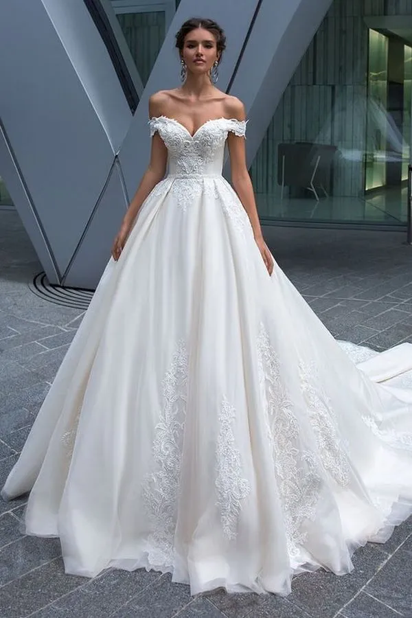 Очаровательные свадебные платья 2022-2023 – модные новинки, модели и фасоны