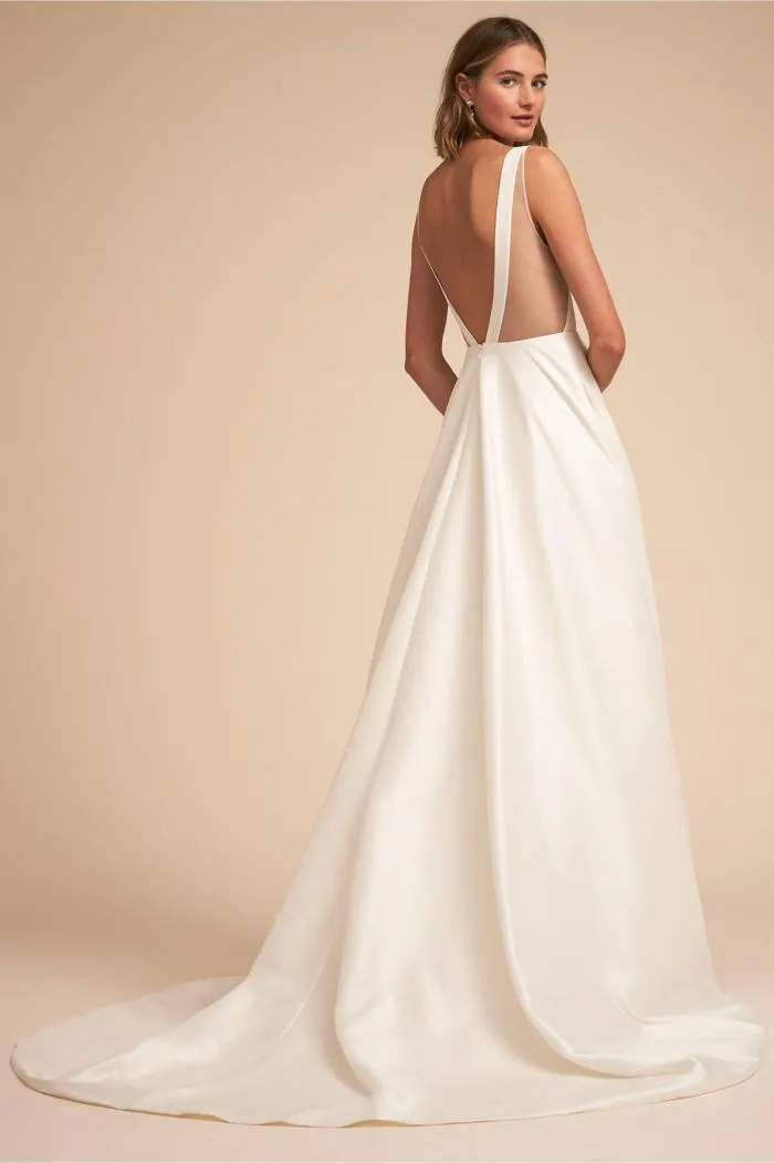Модные свадебные платья 2025