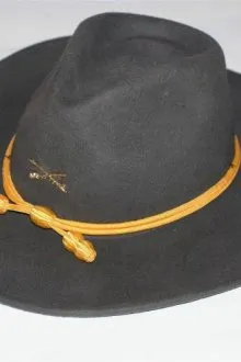 Кавалерийская шляпа
