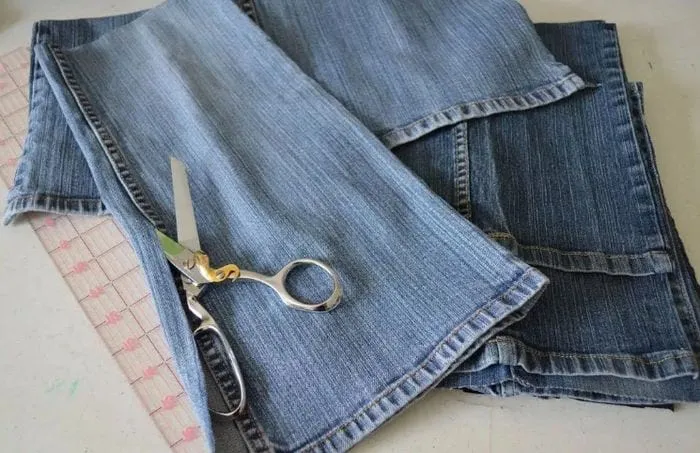 Старые джинсы