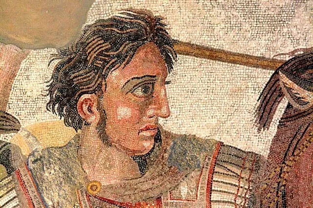 Этой мозаике более 2 000 лет, а бакенбарды как у Александра Македонского можно встретить и сейчас