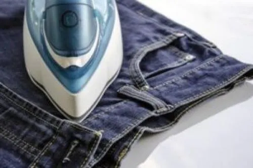 Как растянуть стрейчевые джинсы. Как можно растянуть джинсы по ширине в домашних условиях?