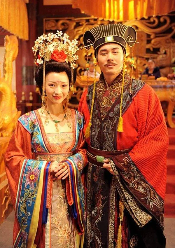 Китайская нацциональная одежда. династия Тан