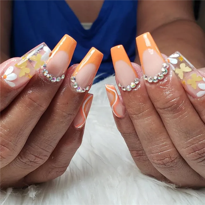 partynails1__241065860_519386442500505_4533566904054562088_n