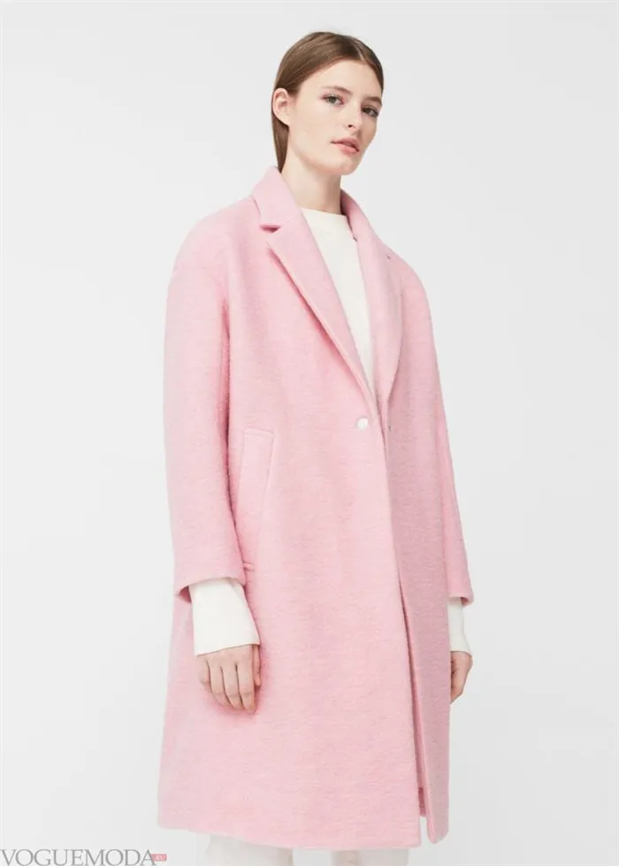 базовый гардероб для женщины: пальто розовое