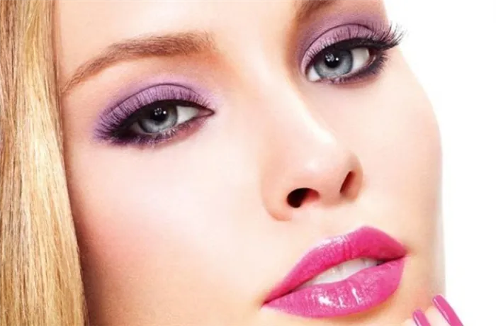 Как сделать легкий макияж для блондинок: подбираем наиболее подходящие цвету глаз оттенки