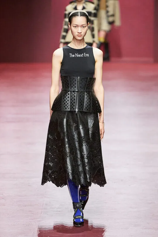 Модная кожаная юбка Dior