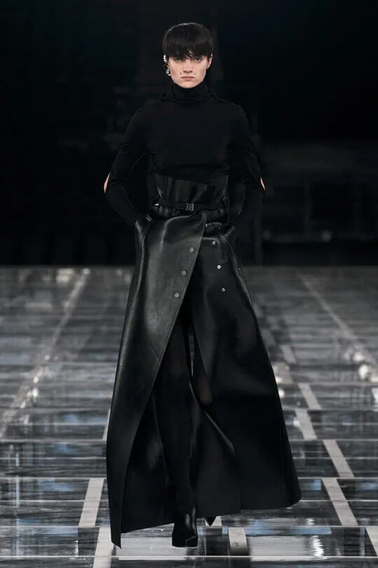 Зимняя длинная кожаная юбка Givenchy