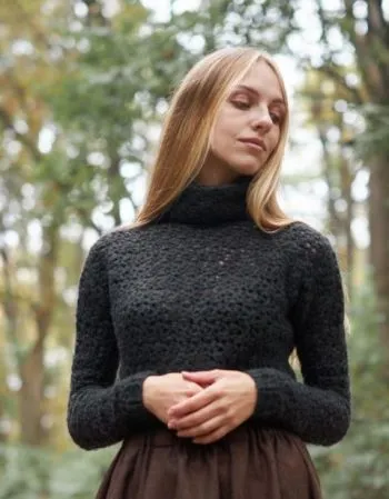 Очень простой женский свитер крючком