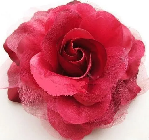 Брошь роза из ткани красная