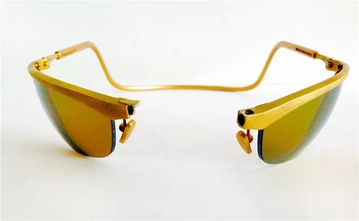 Солнцезащитные очки из золота и дерева 253 бриллианта