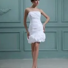 Короткое свадебное платье футляр бюстье