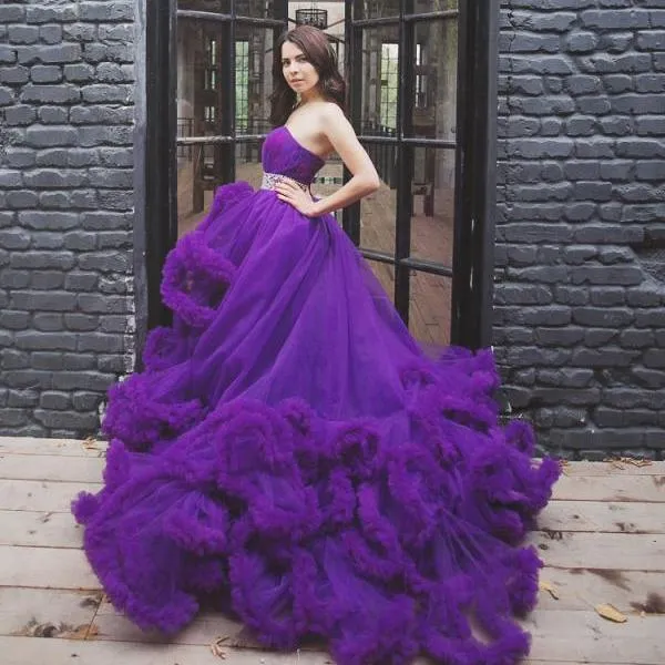 Фото свадебного платья фиолетового цвета
