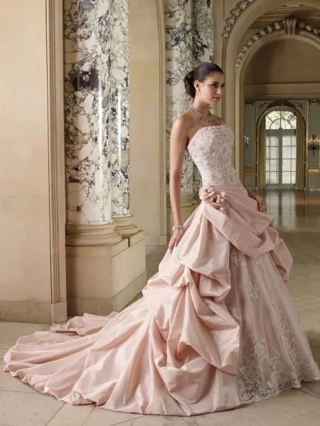 Свадебное платье с корсетом розовое