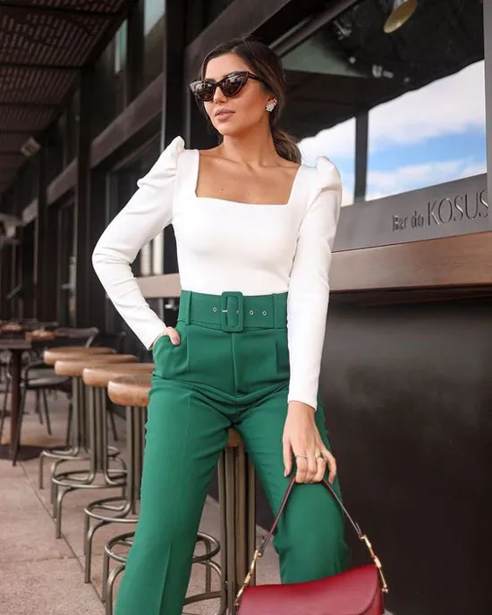 Как модно носить женские зеленые брюки