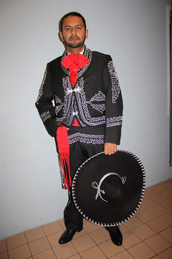 Чарро -мексиканская одежда