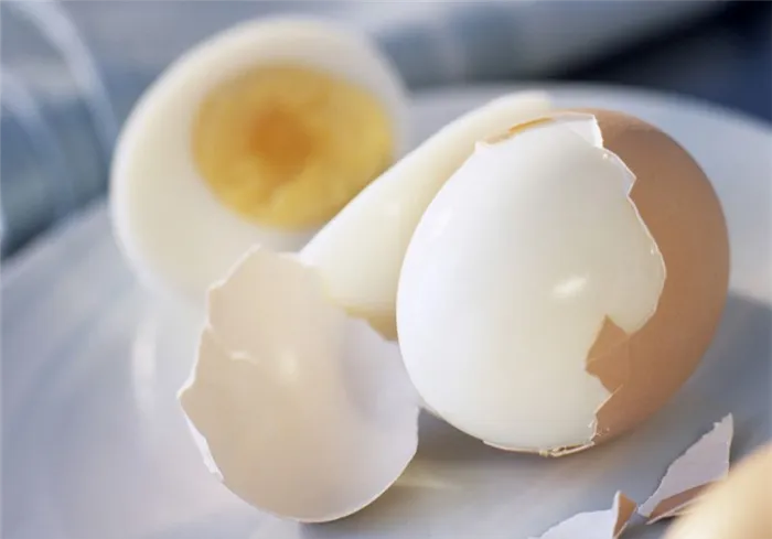 Как отличить сырое и вареное яйцо?