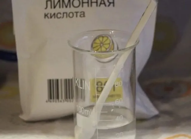 Как очистить микроволновку с помощью лимонной кислоты