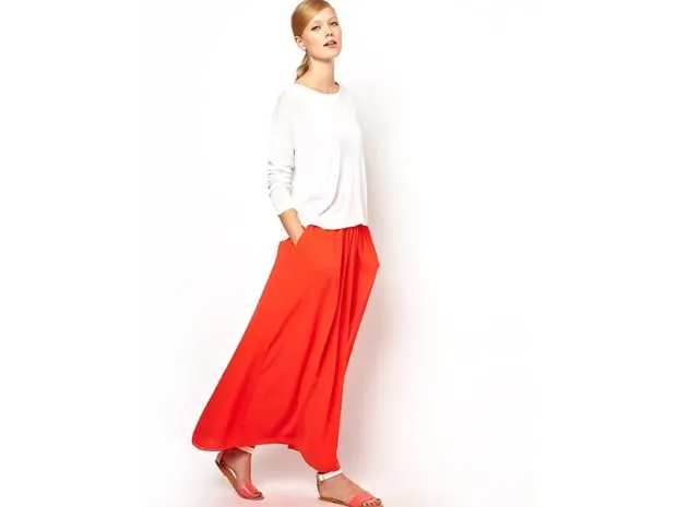 Красная юбка с чем носить: макси под белую кофту